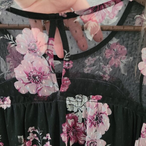 No Boundaries Mesh Floral Blouse Juniors Size M (7-9) Black Pink Whimsigoth NWT - Picture 9 of 11